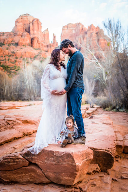Sedona maternity and family photographer